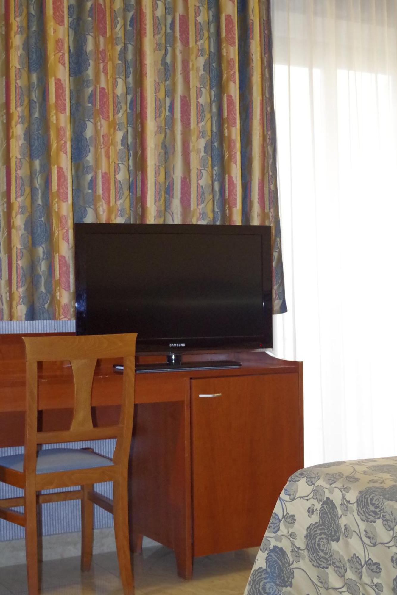 ホテル クローマ ラグーザ 部屋 写真